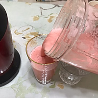 #麦子厨房#料理机出品：西瓜香梨汁的做法图解7