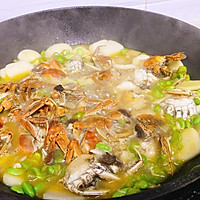 毛豆年糕面拖蟹的做法图解6