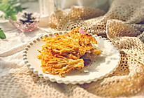 #憋在家里吃什么#软炸金针菇的做法