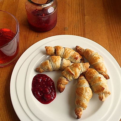 厨余的华丽转身：快速迷你巧克力杏仁croissant