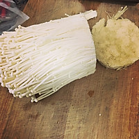 凉拌金针菇的做法图解1