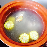 广东靓汤--玉米红萝卜猪骨汤的做法图解7
