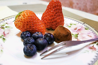 莓莓松露巧克力