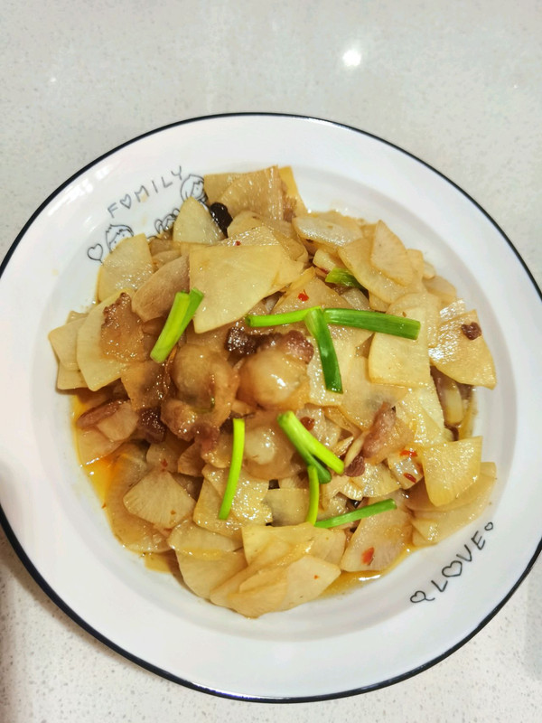 营养下饭的白萝卜炒肉
