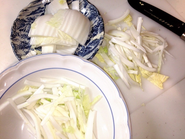 糖醋白菜梗的做法图解1