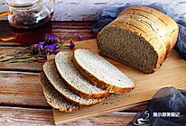 黑芝麻酸奶吐司面包（面包机版）的做法
