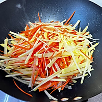 #最是家乡味 冬至大如年#炒土豆丝的做法图解1