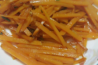 清炒南瓜丝   香甜又味美