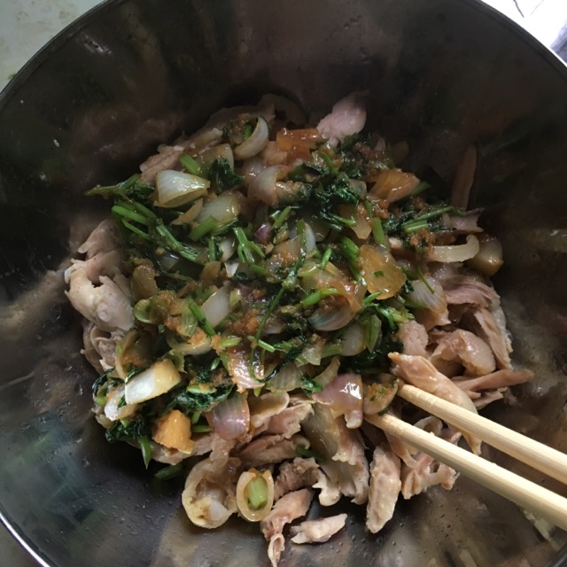 香菜葱头姜拌鸡