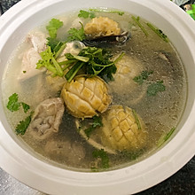 鲍鱼炖鸡汤