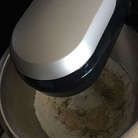 凤梨果酱夹心软欧（水果种）#有颜值的实力派#的做法图解5