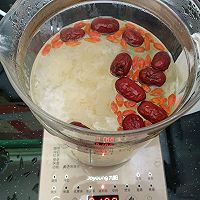 银耳枸杞红枣汤的做法图解4