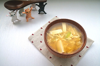 豆腐鸡蛋味噌汤