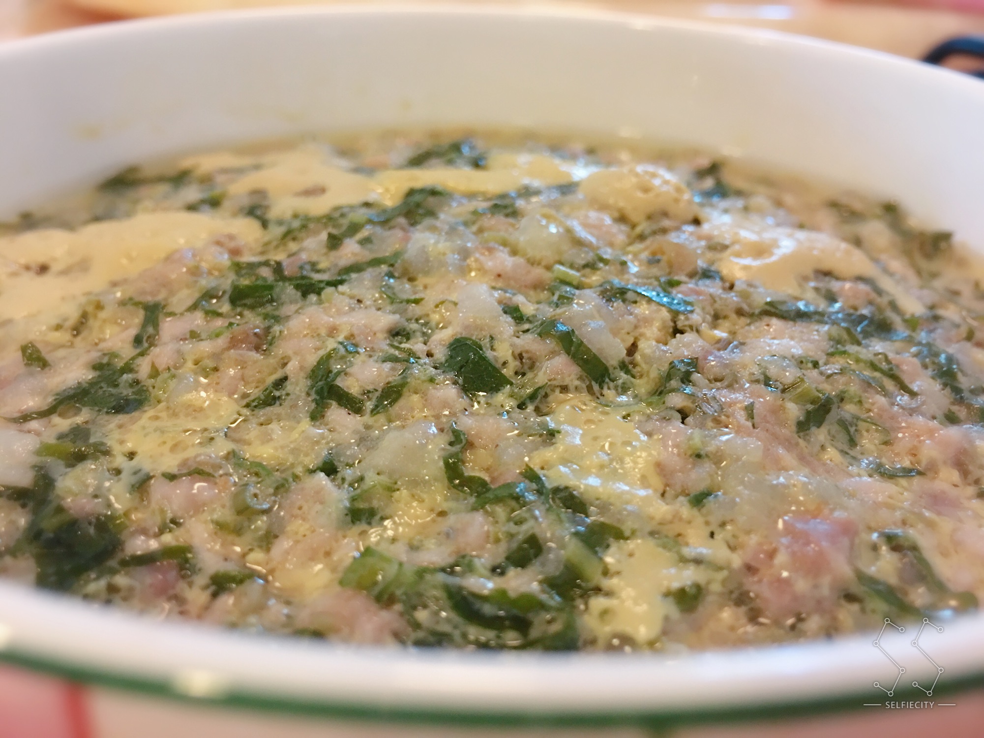 Dandelion steamed meat cake with heat clearing and detoxification