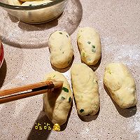 一学就会的葱油饼的做法图解10