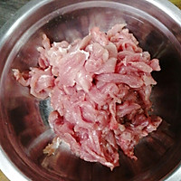 皮蛋瘦肉粥的做法图解3