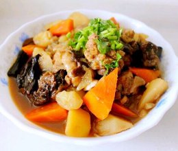 土豆胡萝卜炖鸡块的做法
