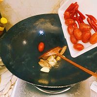 云南菜～羊奶果番茄煮鱼的做法图解5