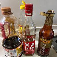 江南风味 秘制红烧肉炖蛋 加了油豆腐的做法图解1