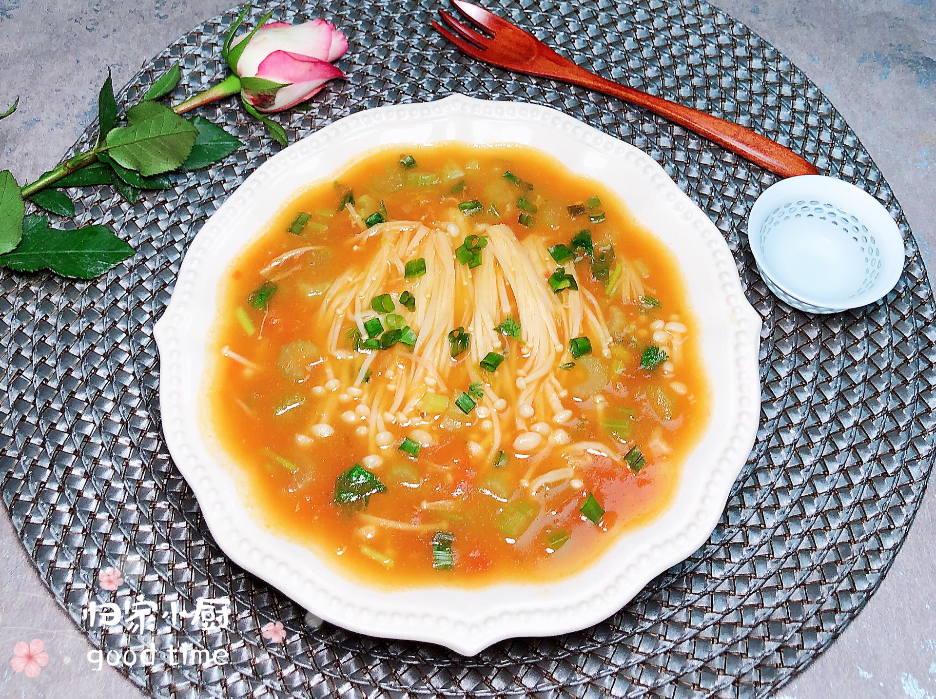 瘦肉金针菇汤怎么做_瘦肉金针菇汤的做法_豆果美食