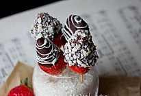 情人节快乐，草莓巧克力的做法