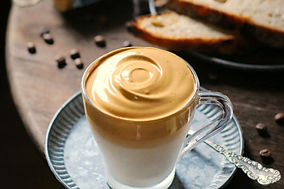 400次咖啡网红咖啡风靡全网的Dalgona Coffee