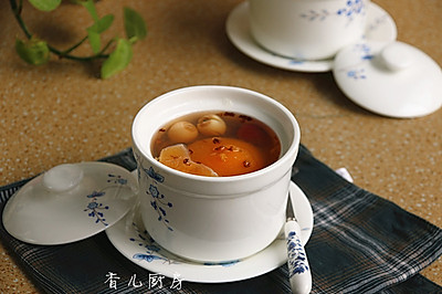 桂花果味莲子汤