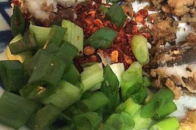 红油哨子面