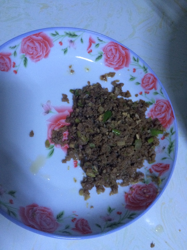 牛肉沫烧猴头菇的做法图解3