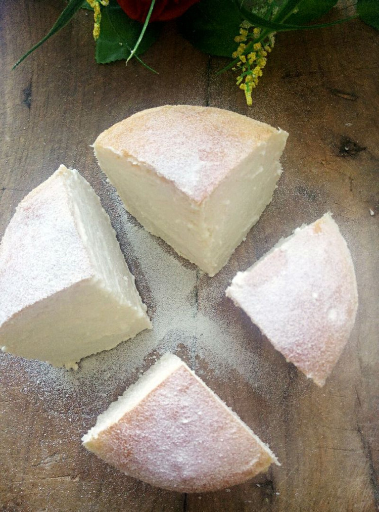 乳清r奶酪包，肉松包，自制奶酪做出滴美味的做法