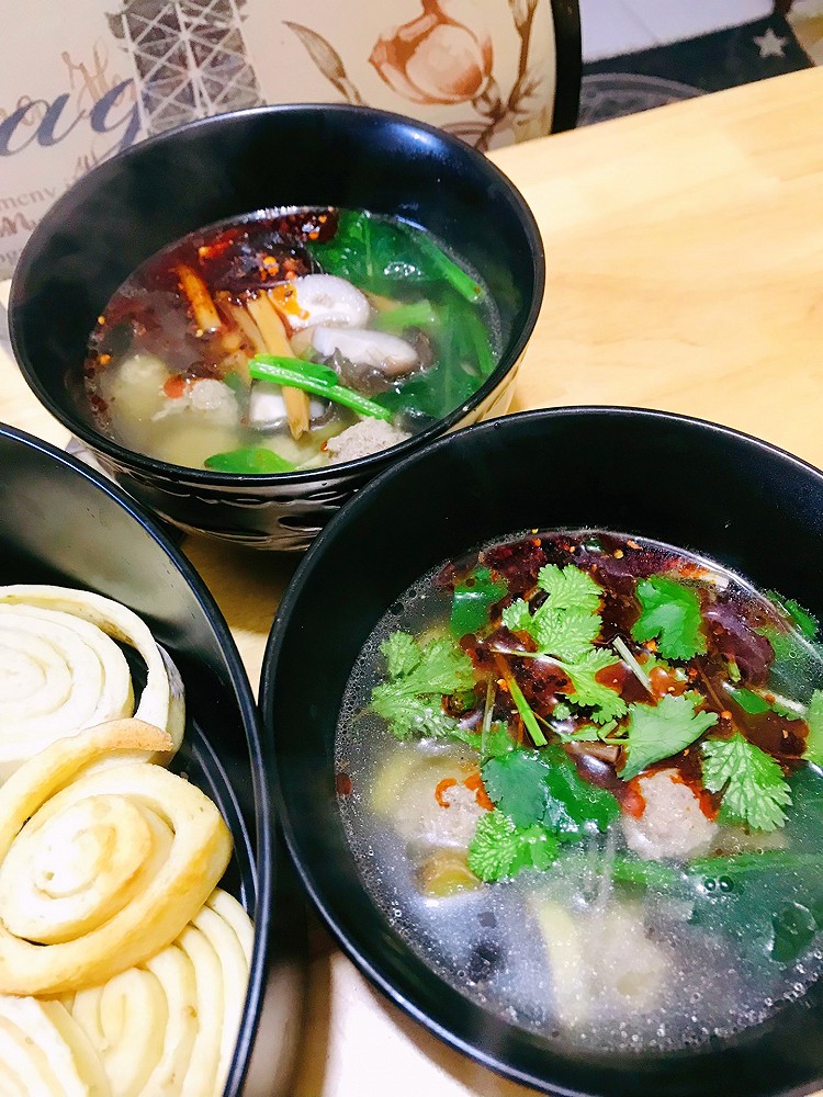 生汆丸子暖身汤的做法