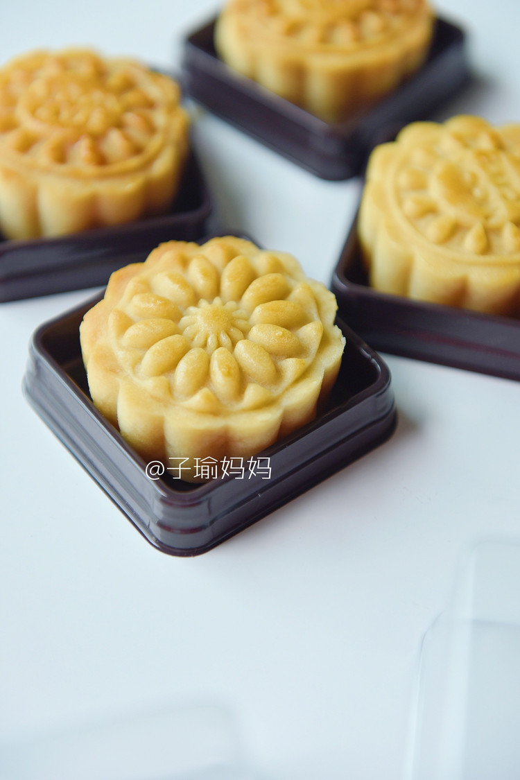 广式莲蓉月饼广式月饼的做法