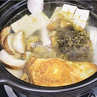 #米饭最强CP#立冬啦~泡椒酸菜咸鱼煲的做法图解9