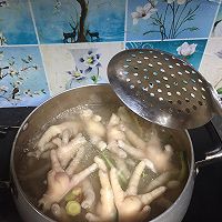 蒜香爽口开胃凤爪的做法图解4