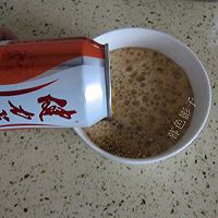 #夏日撩人滋味#夏日就该这么吃，用饮料做冷面，全家都吃嗨了的做法图解5