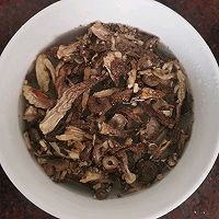茶树菇鹧鸪汤的做法图解2