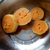 红薯饼的做法图解1