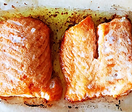 #少盐饮食 轻松生活#牛油（酥油）烤三文鱼的做法