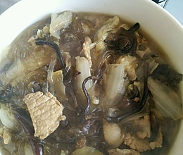 榛蘑猪肉炖粉条白菜的做法