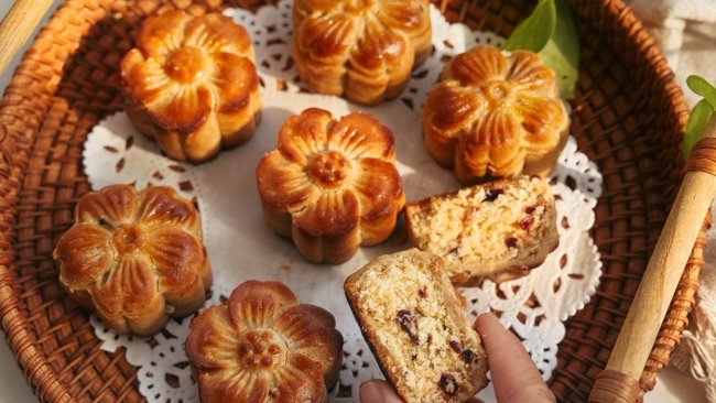 红茶椰香奶酥月饼，奶香浓郁的做法