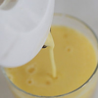 芒果菠萝椰浆奶昔西米露的做法图解7