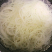 酸爽可口的冷面的做法图解2