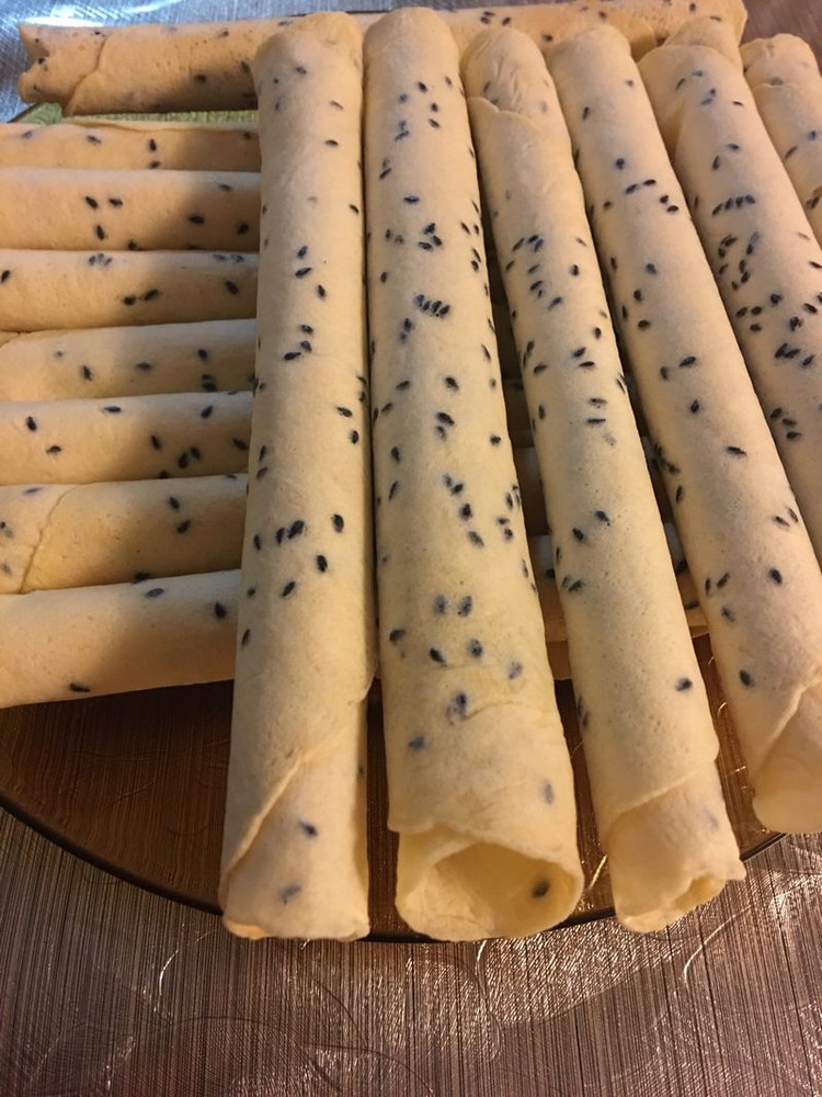香酥美味的蛋卷的做法
