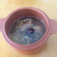 赤嘴花胶炖鸡汤的做法图解2