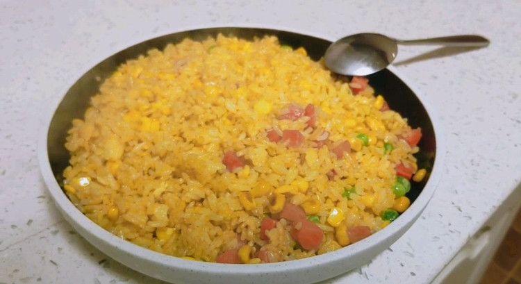 黄金蛋炒饭的做法