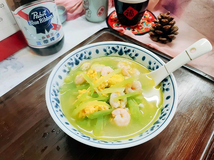 虾仁莴笋鸡蛋汤的做法