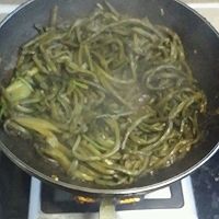 油焖豇豆（不放盐）的做法图解5