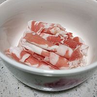 孩子有食欲的羊肉炒饭的做法图解3