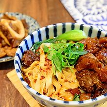 早餐-热辣浓香的红烧牛肉面（附油泼辣椒做法）