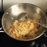 咖喱炒方便面（两人份）的做法图解4